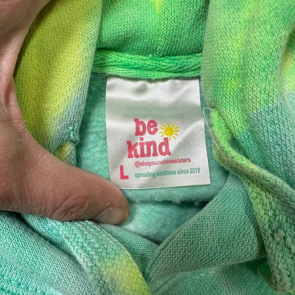 Unisex Be Kind Bright Rainbow Tie Dye Hoodie Graphic Sweatshirt Size Large - Picture 3 of 8
